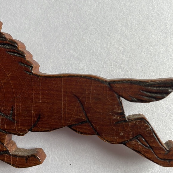 Vintage Hand Carved Hand Crafted Wood Horse Equestrian Pin Brooch Folk Art - Picture 2 of 12